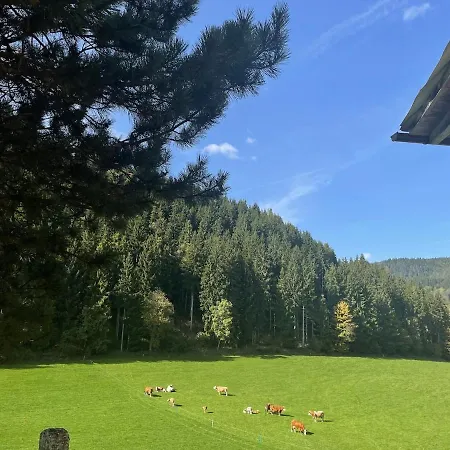 아파트 Mit Balkon & Bergblick Inklusive Parkplatz