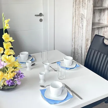 Mit Balkon Inklusive Parkplatz & Wlan Apartman Christofberg